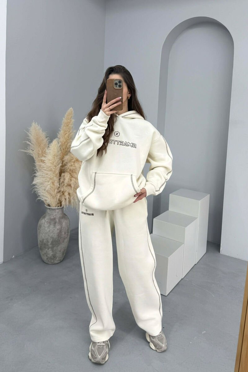 KOSTUM HOODIE ME SHKRIM NË PJESËN PARA+TUTA PËR FEMRA NË NGJYRË KREM - 1