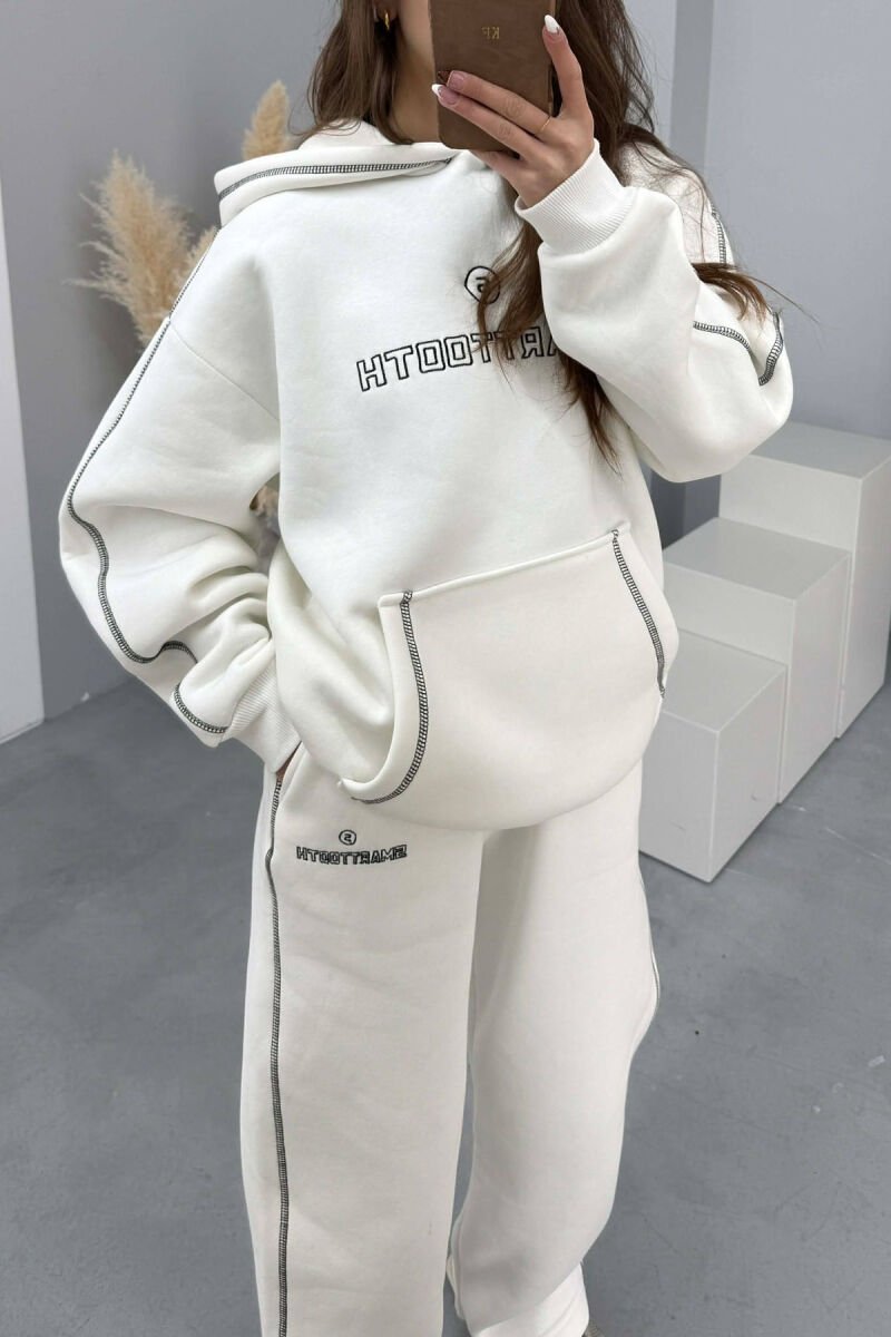 KOSTUM HOODIE ME SHKRIM NË PJESËN PARA+TUTA PËR FEMRA NË NGJYRË TË BARDHË - 2