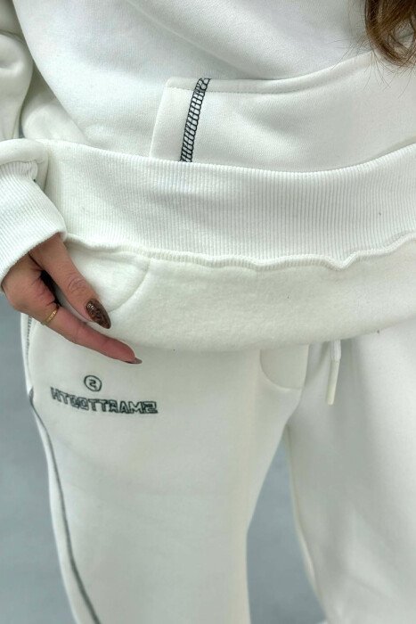 KOSTUM HOODIE ME SHKRIM NË PJESËN PARA+TUTA PËR FEMRA NË NGJYRË TË BARDHË - 5