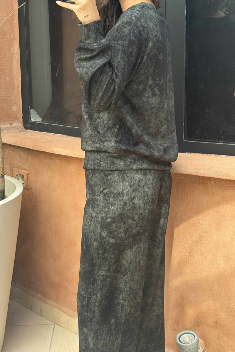 KOSTUM ME DIZANJE TË THJESHTA BLUZË+TUTA PËR FEMRA NË NGJYRËN JESHILE TË ERRËT - 5