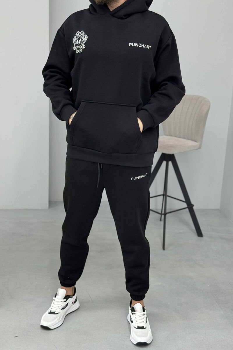 KOSTUM ME DIZJAN HOODIE+TUTA PËR MESHKUJ NË NGJYRË TË ZEZË - 1