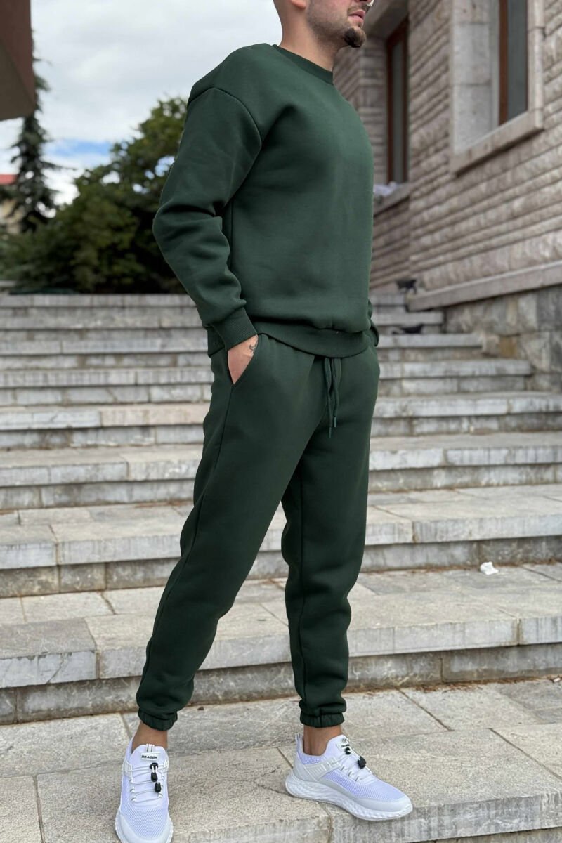 KOSTUM ME PUSH BLUZË ME JAKË TË RRUMBULLAKËT+TUTA PËR MESHKUJ NË NGJYRË JESHILE TË ERRËT - 4