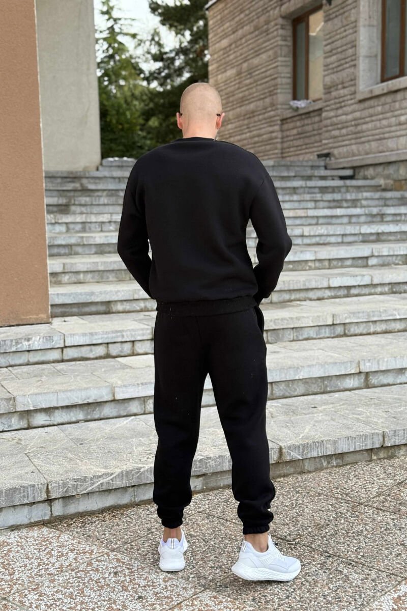 KOSTUM ME PUSH BLUZË ME JAKË TË RRUMBULLAKËT+TUTA PËR MESHKUJ NË NGJYRË TË ZEZË - 5