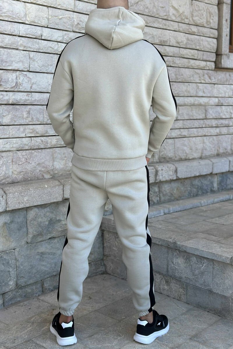 KOSTUM ME PUSH HOODIE +TUTA ME SHKRIME TË VOGLA PËR MESHKUJ NË NGJYRËN GRI TË ZBARDHUR - 4