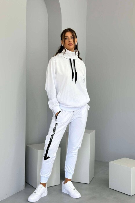 KOSTUM NJË NGJYRËSH HOODIE DHE TUTA PËR FEMRA NË NGJYRËN E BARDHË - KLAUDIO FASHION