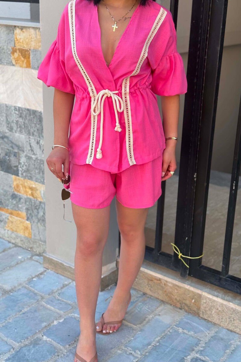 KOSTUM NJE NGJYRESH KEMISHE ME LIDHESE + PANTALLONA TE SHKURTRA PER FEMRA NE NGJYRE ROZE - 4
