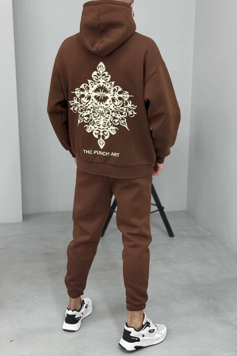 KOSTUM NJË NGJYRËSH ME PUSH HOODIE ME DIZAJN NË PJESËN E PASME+TUTA PËR MESHKUJ NË NGJYRË KAFE - 4