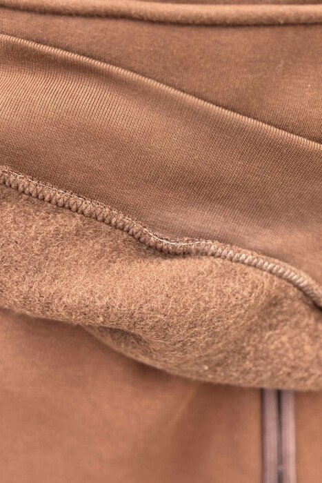 KOSTUM NJË NGJYRËSH ME PUSH HOODIE ME DIZAJN NË PJESËN E PASME+TUTA PËR MESHKUJ NË NGJYRË KAFE - 5