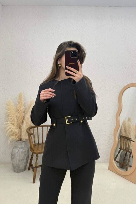 KOSTUM NJË NGJYRËSH XHAKETË ME RRIP+PANTALLONA PËR FEMRA NË NGJYRE TE ZEZE - 4