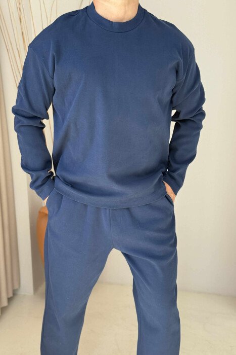KOSTUM NJËNGJYRËSH BLUZË DHE TUTA PËR MESHKUJ NË NGJYRËN BLU TË ERRËT - 3
