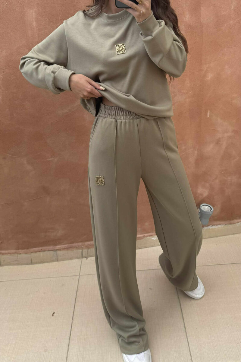 KOSTUM NJËNGJYRËSH ME LOGO TË VOGËL BLUZË+TUTA PËR FEMRA NË NGJYRËN MENTE - 2