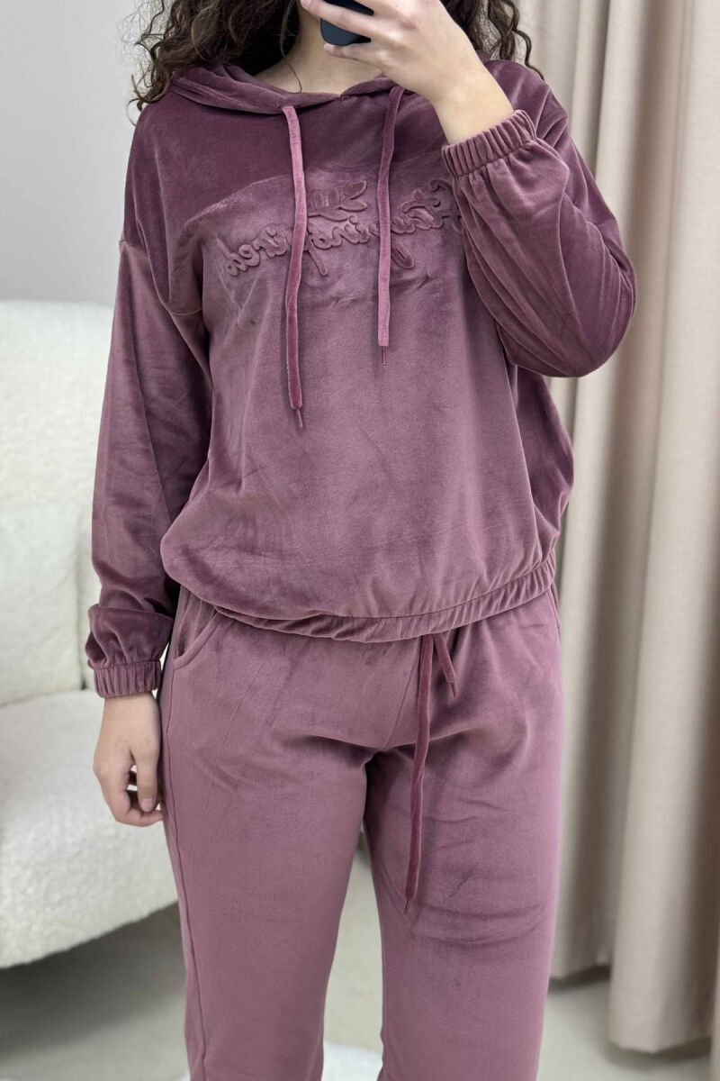KOSTUM VELVET PËR FEMRA NË NGJYRËN UTHULL - 3