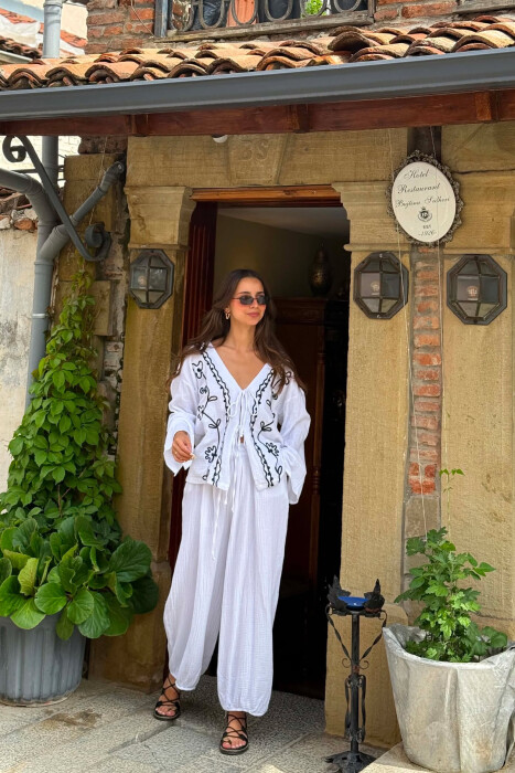 LACING DETAIL SHIRT + TROUSERS WOMEN SET WHITE-E BARDHE - KLAUDIO FASHION