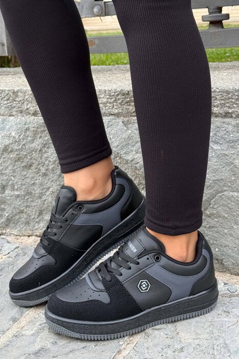 LACINGS SIMPLE WOMEN SNEAKERS BLACK/ E ZEZE 