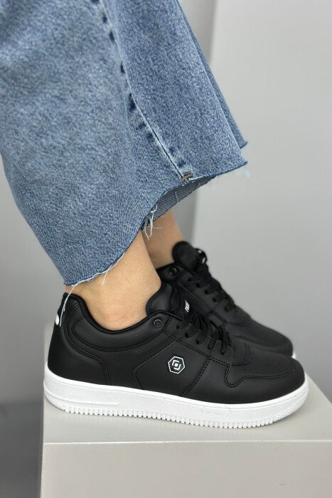 LACINGS SIMPLE WOMEN SNEAKERS BLACK-WHITE/ZEBA 