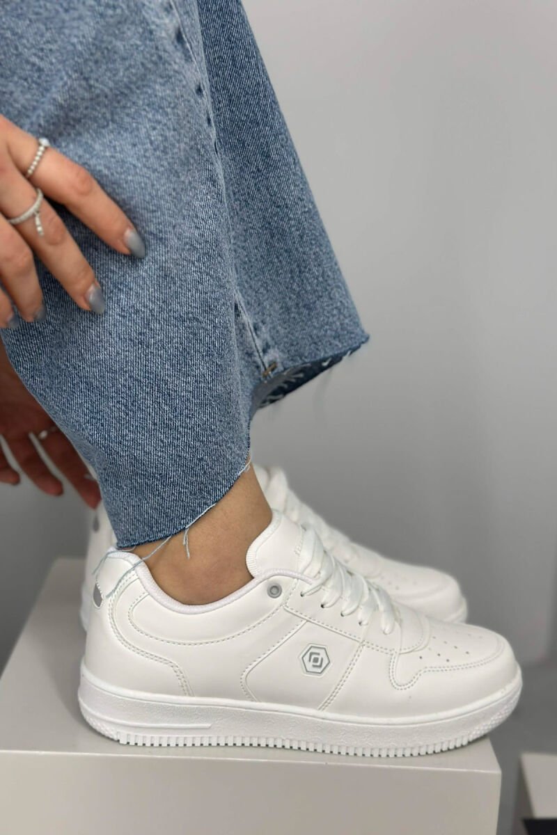 LACINGS SIMPLE WOMEN SNEAKERS WHITE-E BARDHE - 1