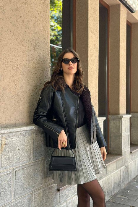 XHAKETË LËKURE ME ZINXHIR PËR FEMRA NË NGJYREN E ZEZË - KLAUDIO FASHION