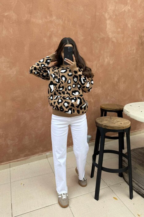 LEO DESIGN ROUND NECK WOMEN SWEATER BEIGE/BEZHE - 1