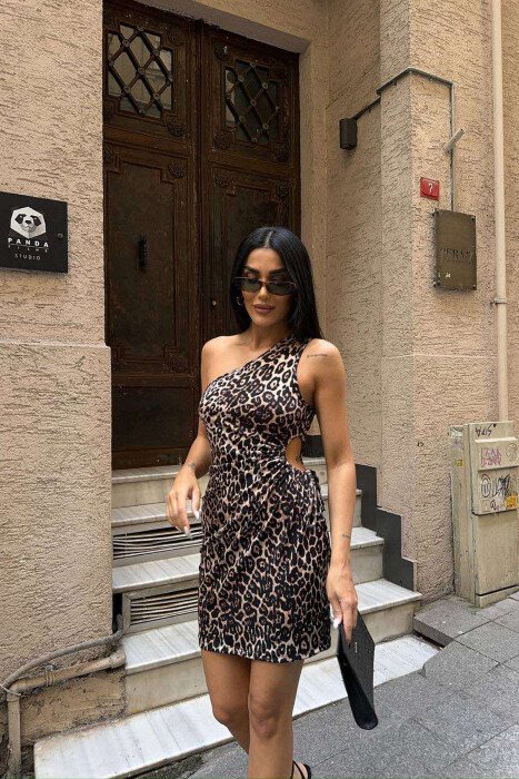 FUSTAN I SHKURTËR ME DIZAJN LEOPARDI PËR FEMRA - KLAUDIO FASHION