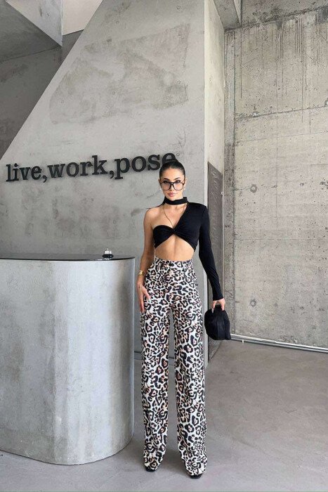 LEO PRINT WIDE LEG WOMEN TROUSERS LEO/LEOPARD - KLAUDIO FASHION