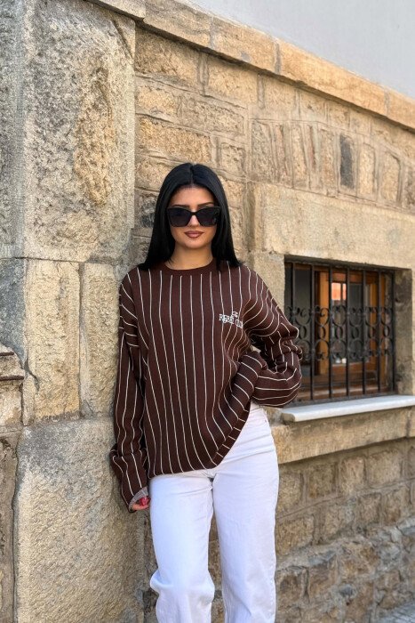 LINES DEIGN ROUND NECK WOMAN SWEATER BROWN/KAFE - 