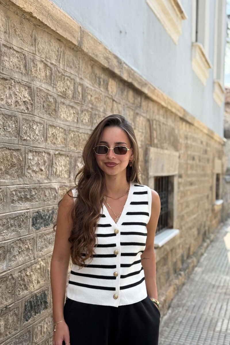 LINES DESIGN GOLD BUTTONS WOMAN VEST WHITE-E BARDHE - 1