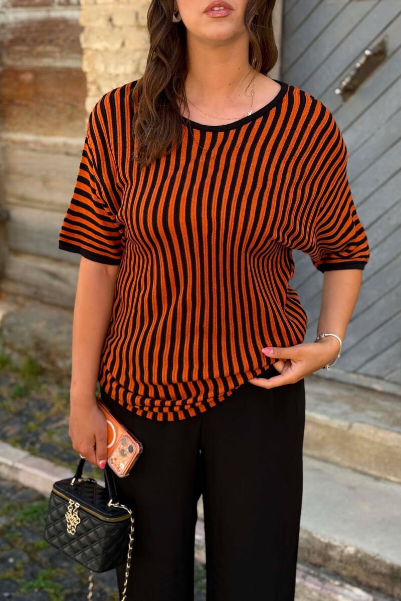 LINES DESIGN ROUND NECK WOMAN T-SHIRT BRICK/TULLE - 1