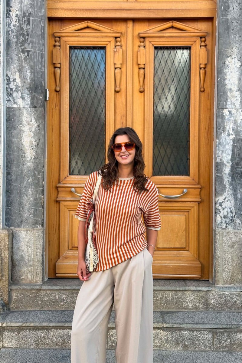 LINES DESIGN ROUND NECK WOMAN T-SHIRT LIGHT BROWN/KAZB - 1