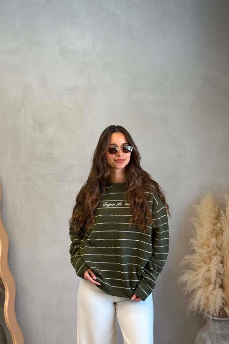 LINES DESIGN WRITTINGS WOMAN SWEATER GREEN/JESHILE - KLAUDIO FASHION