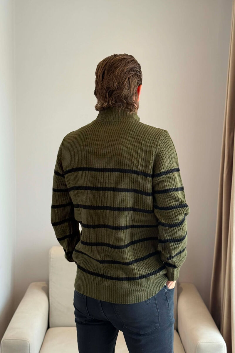 LINES DESIGN ZIPPER NECK MEN SWEATER GREEN/JESHILE - 2
