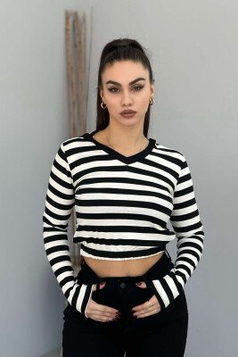LINES HOOD WOMAN SWEATSHIRT BLACK-WHITE/ZB - KLAUDIO FASHION