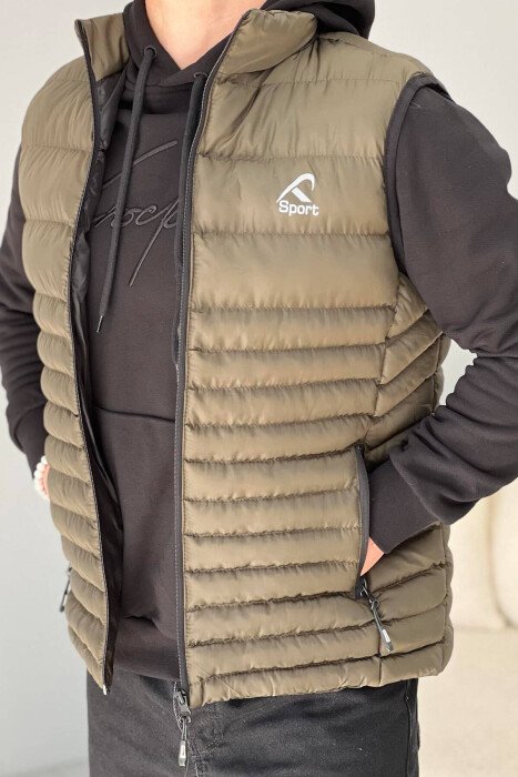JELEK NJË NGJYRËSH ME XHEPA PËR MESHKUJ NË NGJYRËN JESHILE E ERRËT - KLAUDIO FASHION