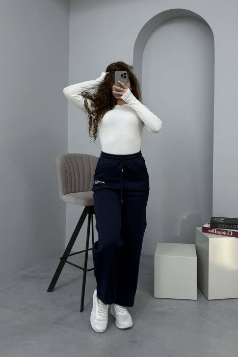 LITTLE WRITTINGS FLUFFY WOMEN SWEATPANTS DARK BLUE/BEE - 1