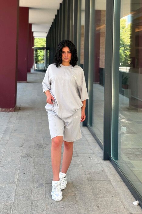 LITTLE WRITTINGS T-SHIRT + SHORT SWEAPANTS WOMAN SET LIGHT GREY/GZ - KLAUDIO FASHION