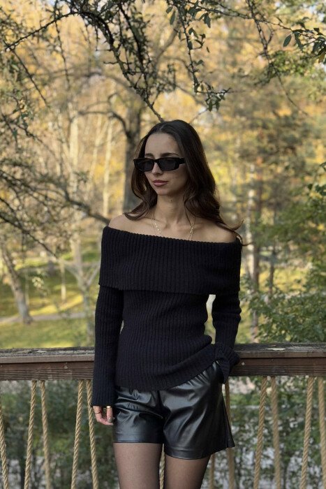OFF SHOULDERS ONE COLOR WOMEN SWEATER BLACK/ E ZEZE - 2