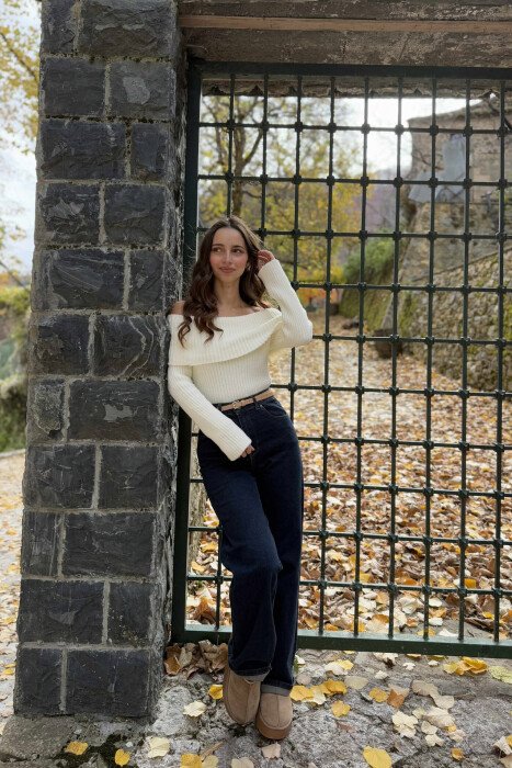 OFF SHOULDERS ONE COLOR WOMEN SWEATER CREAM/KREM 