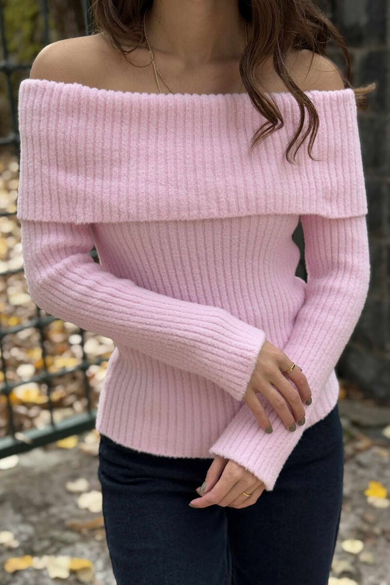 OFF SHOULDERS ONE COLOR WOMEN SWEATER PINK/ROZE - 5