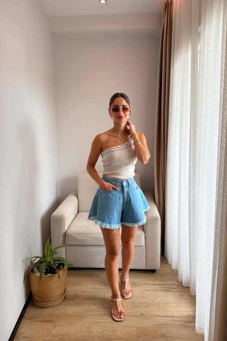 ONE COLOR BAGGY WOMAN SHORT JEANS LIGHTBLUE/BZ - KLAUDIO FASHION