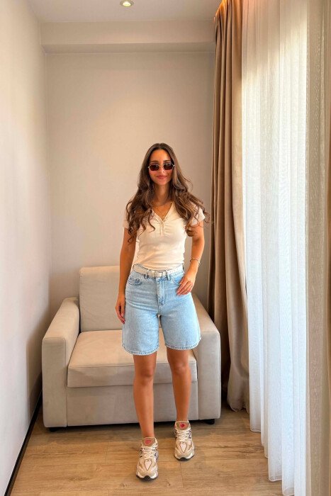 ONE COLOR BELT DETAIL WOMAN SHORTS BABY BLUE/BLU BY - KLAUDIO FASHION