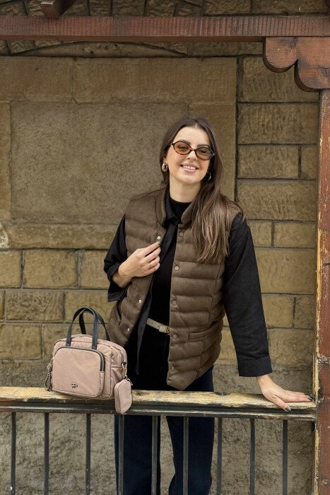 ONE COLOR BUTTON UP CHAMOIS PUFFER WOMEN VEST WITH POCKETS DARK GREEN/JEE - 4