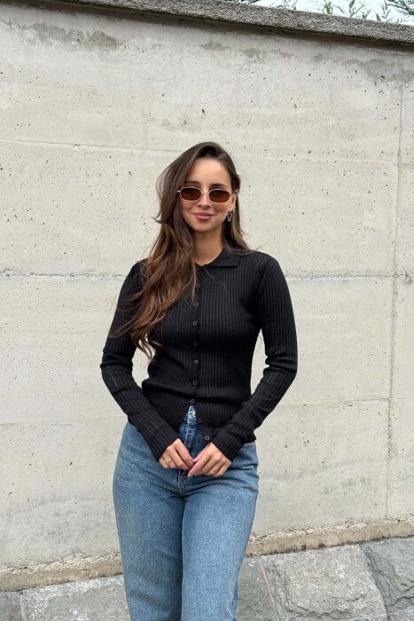 ONE COLOR BUTTONED POLO NECK WOMAN CARDIGAN BLACK/ E ZEZE - KLAUDIO FASHION