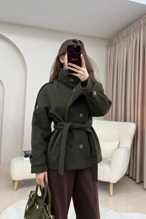 ONE COLOR BUTTONED WOMAN COAT WITH BELT DARK GREEN/JEE - KLAUDIO FASHION
