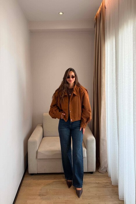 XHAKETE NJE NGJYRESHE ME BUTONA PER FEMRA NE NGJYRE KAFE - KLAUDIO FASHION