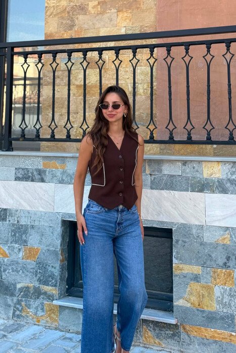 ONE COLOR BUTTONED WOMAN VEST BROWN/KAFE 