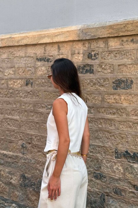 ONE COLOR BUTTONED WOMAN VEST WHITE-E BARDHE - 5