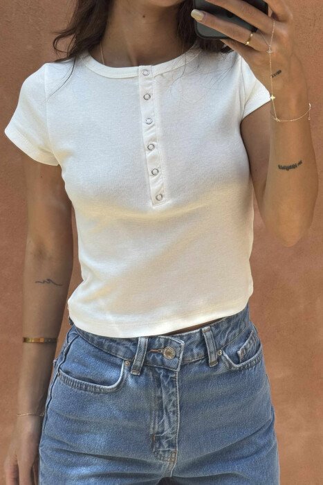 ONE COLOR BUTTONED WOMEN T-SHIRT WHITE-E BARDHE - 4