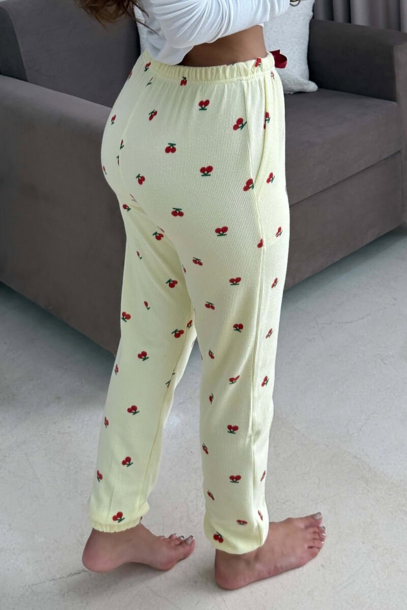 ONE COLOR CHERRY DESIGN WOMAN JOGGERS YELLOW/E VERDHE - 2