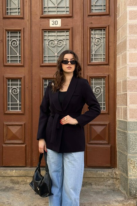 XHAKETE E THJESHTE KLASIKE DHE ME DETAJIN E LIDHSEVE PER FEMRA NE NGJYRE TE ZEZE - KLAUDIO FASHION