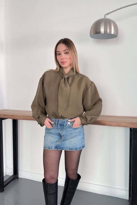 ONE COLOR COLLAR DESIGN WOMAN SHIRT OLIVE/ULLI - 1