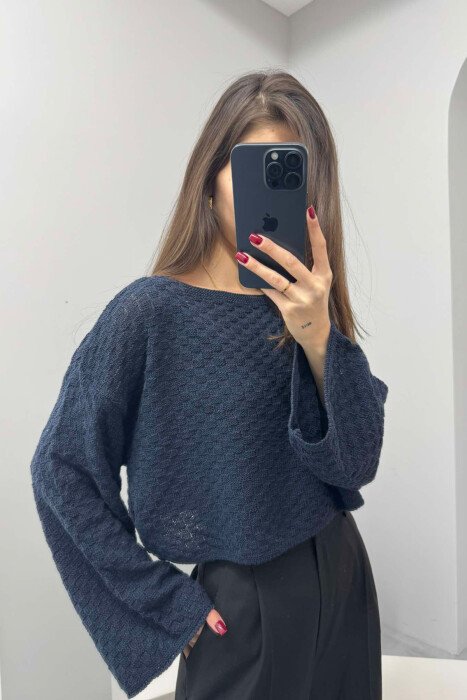BLUZË NJË NGJYRËSHE E SHKURTËR PËR FEMRA NË NGJYRËN BLU E ERRËT - KLAUDIO FASHION